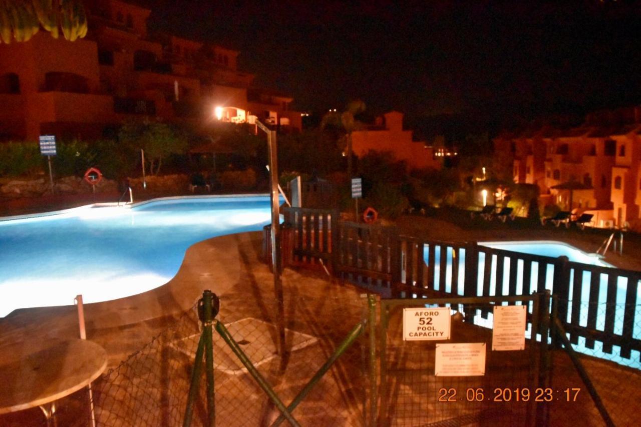 Luxury 2-Bedrooms & Bathrooms Estepona Apartment 外观 照片